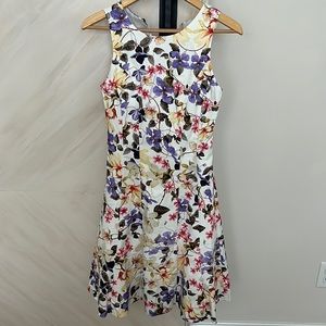NWOT Floral Cocktail Dress. Beautifully constructed. Elegant Style